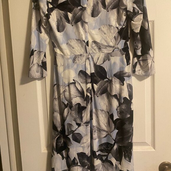 Calvin Klein Women's Dress - Picture 6 of 6